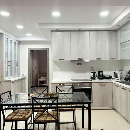 Gtrip Monastiraki Cosy Apartment - 5026 Ateny Zewnętrze zdjęcie